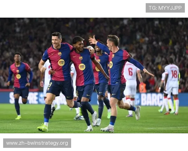 谈球吧：足球比赛中的防守策略与进攻战术的科学运用方法